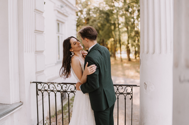 sesja ślubna w pałacu